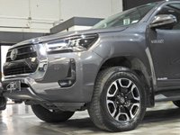 USED 2025 25 TOYOTA HI-LUX 2.4 D-4D Invincible Pickup Double Cab 4dr Diesel Auto 4WD Euro 6 (s/s) (150 ps) 1 OWNER ONLY 2K HARDTOP A/C