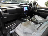 USED 2025 25 TOYOTA HI-LUX 2.4 D-4D Invincible Pickup Double Cab 4dr Diesel Auto 4WD Euro 6 (s/s) (150 ps) 1 OWNER ONLY 2K HARDTOP A/C