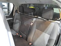 USED 2025 25 TOYOTA HI-LUX 2.4 D-4D Invincible Pickup Double Cab 4dr Diesel Auto 4WD Euro 6 (s/s) (150 ps) 1 OWNER ONLY 2K HARDTOP A/C