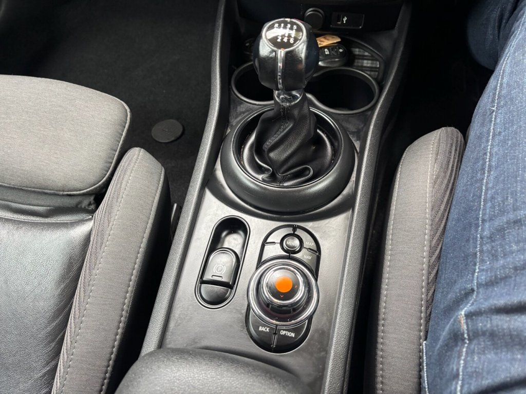 USED 2018 18 MINI CLUBMAN 1.5 Cooper Estate 6dr Petrol Manual Euro 6 (s/s) (136 ps) &pound;ZERO DEPOSIT FINANCE