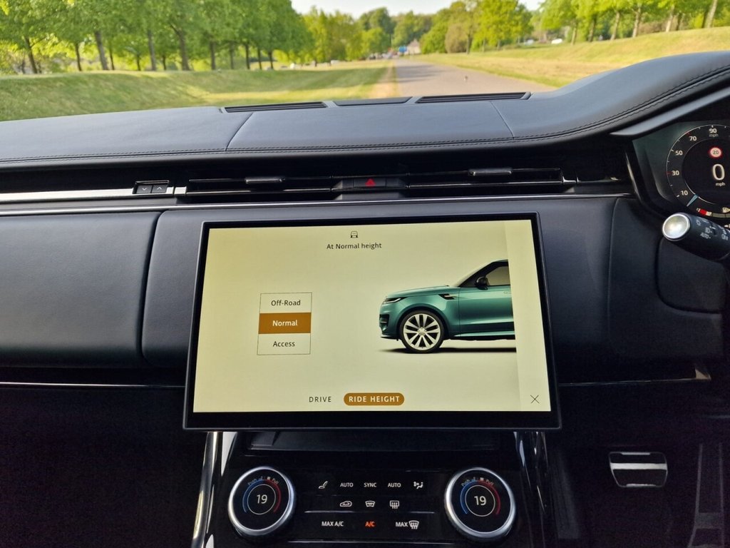 USED 2023 73 LAND ROVER RANGE ROVER SPORT 3.0 P440e 38.2kWh Autobiography SUV 5dr Petrol Plug-in Hybrid Auto 4WD Euro 6 (s/s) (440 ps) FINANCE AVAILABLE