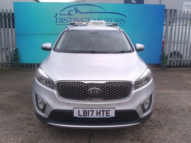 View our KIA SORENTO