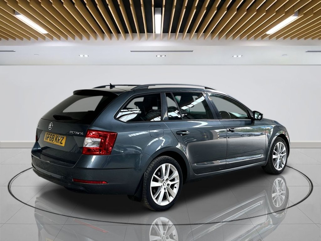 2018 Skoda OCTAVIA — image 8
