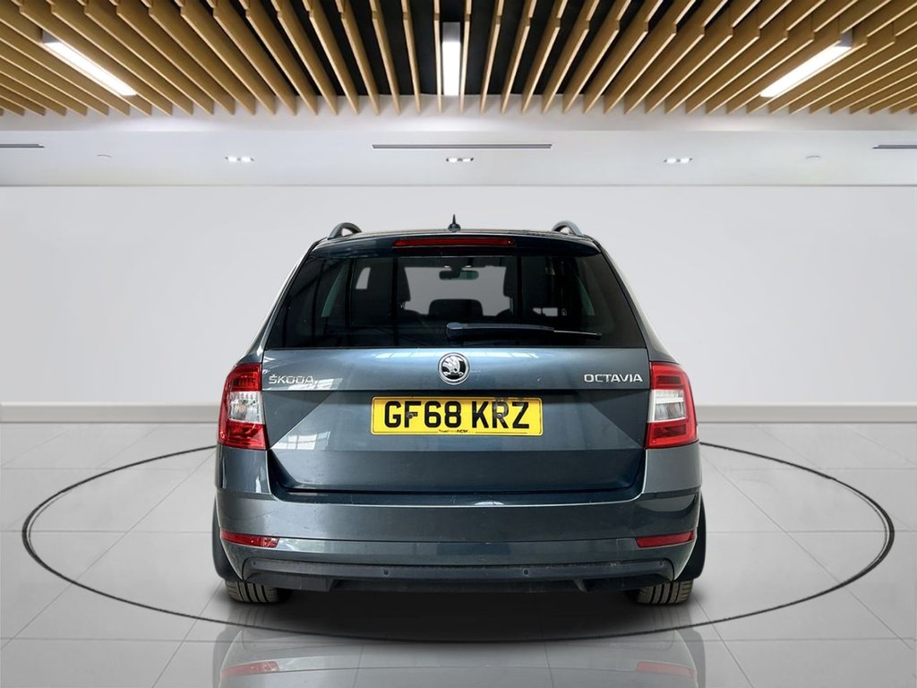 2018 Skoda OCTAVIA — image 7