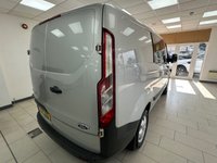 USED 2014 64 FORD TRANSIT CUSTOM 2.2 TDCi 290 Trend Combi Van 5dr Diesel Manual L2 H1 (191 g/km, 123 bhp) Rare Car