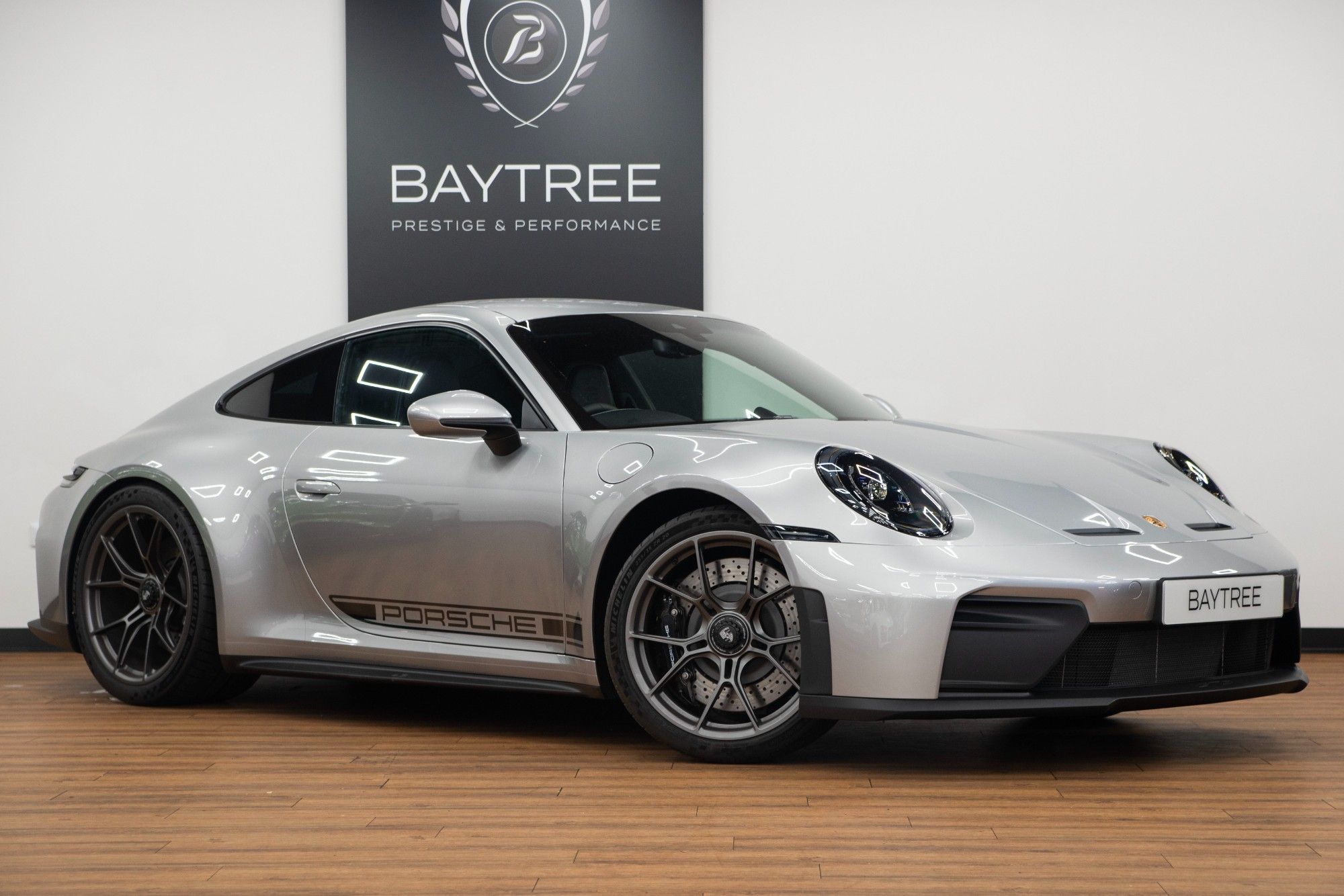 USED 2025 75 PORSCHE 911 4.0 992 GT3 Touring 