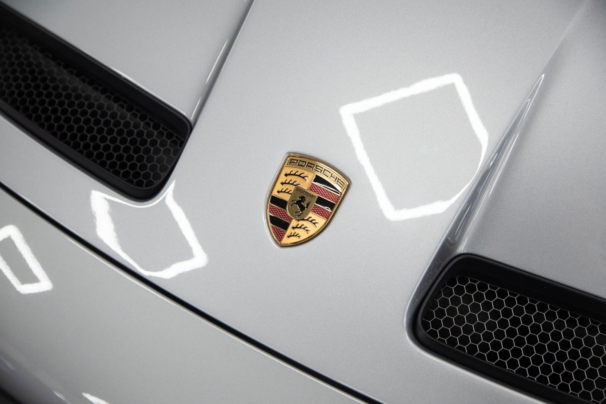 USED 2025 75 PORSCHE 911 4.0 992 GT3 Touring 