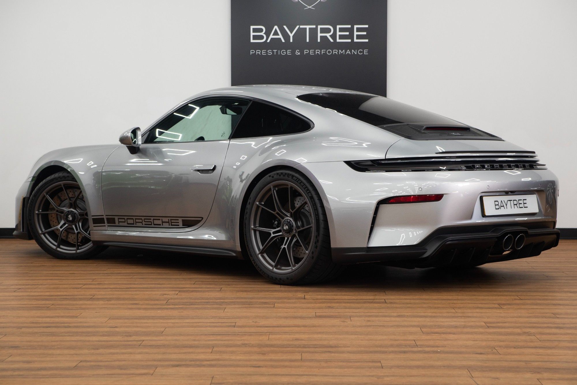 USED 2025 75 PORSCHE 911 4.0 992 GT3 Touring 