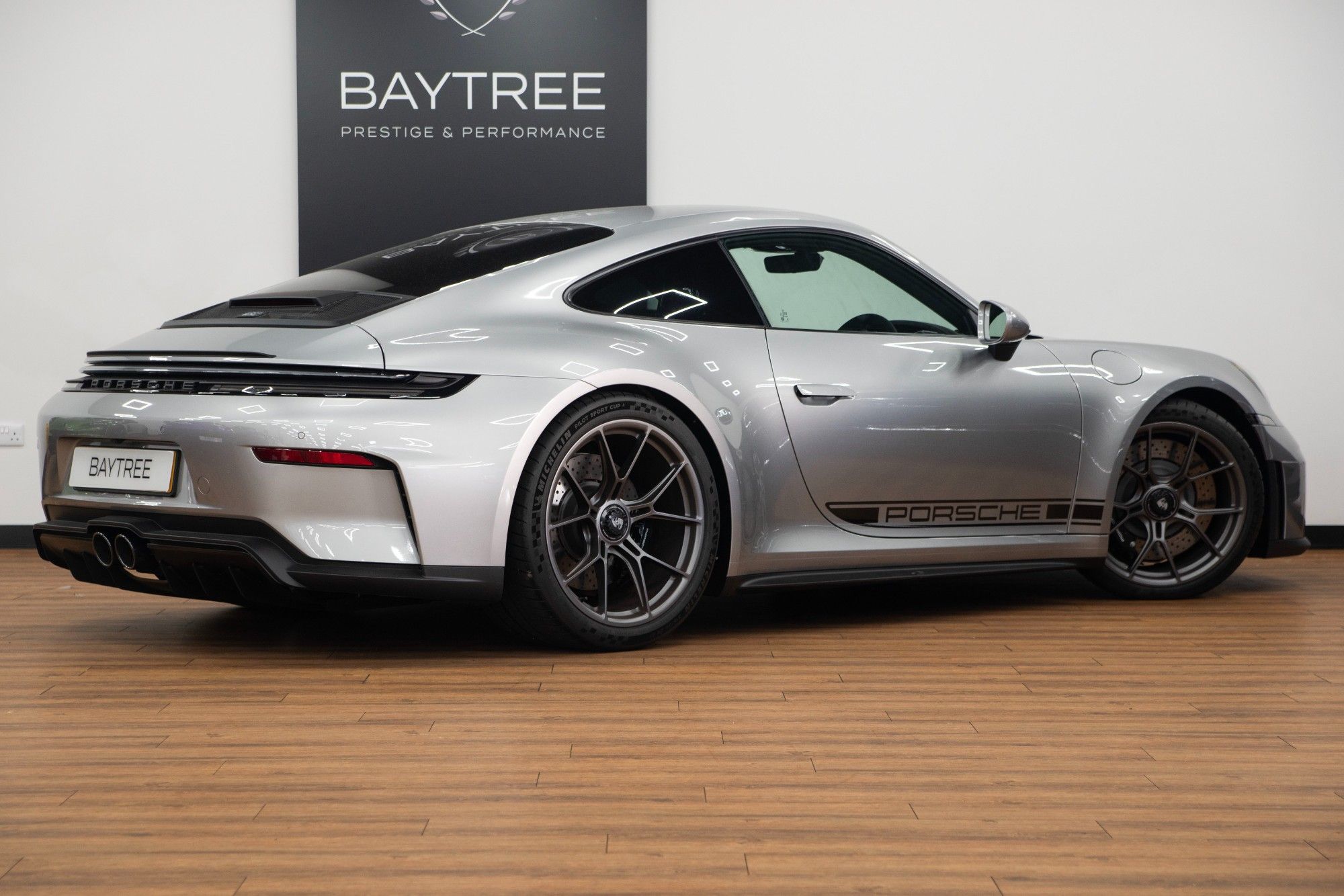 USED 2025 75 PORSCHE 911 4.0 992 GT3 Touring 