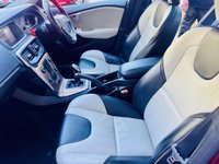 USED 2013 63 VOLVO V40 CROSS COUNTRY 1.6 D2 Lux Hatchback 5dr Diesel Manual Euro 5 (s/s) (115 ps) Clean and tidy example, Cruise control, Climate control, 2 tone leather in black and blonde, DAB radio, App connect with Sat Nav, 17 in Alloy wheels, Metalic paint. Will have a full service and new MOT prior to collection.
