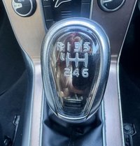 USED 2013 63 VOLVO V40 CROSS COUNTRY 1.6 D2 Lux Hatchback 5dr Diesel Manual Euro 5 (s/s) (115 ps) Clean and tidy example, Cruise control, Climate control, 2 tone leather in black and blonde, DAB radio, App connect with Sat Nav, 17 in Alloy wheels, Metalic paint. Will have a full service and new MOT prior to collection.
