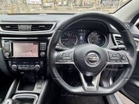 USED 2020 70 NISSAN QASHQAI 1.3 DIG-T N-Connecta SUV 5dr Petrol Manual Euro 6 (s/s) (140 ps) REVERSING CAMERA+SERVICE HISTORY+PANORAMIC ROOF+SATELLITE NAVIGATION+CRUISE CONTROL+FINANCE AVAILABLE ON THIS CAR
