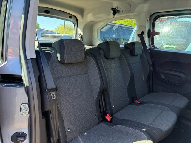View our VAUXHALL Combo Life Electric