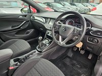 USED 2017 17 VAUXHALL ASTRA 1.4i SRi Hatchback 5dr Petrol Manual Euro 6 (100 ps) FSH + CRUISE + BLUETOOTH + CARPLAY