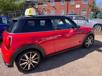 USED 2022 22 MINI HATCH 1.5 Cooper Classic Hatchback 3dr Petrol Manual Euro 6 (s/s) (136 ps) 1 OWNER , SERVICE HISTORY, BLACK LEATHER, ALLOYS, SAT NAV