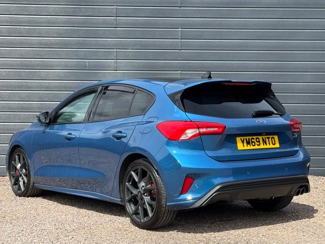 View our FORD FOCUS
