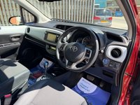 USED 2014 14 TOYOTA YARIS 1.5 VVT-h Trend Hatchback 5dr Petrol Hybrid CVT Euro 5 (101 ps) 