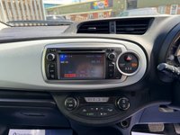 USED 2014 14 TOYOTA YARIS 1.5 VVT-h Trend Hatchback 5dr Petrol Hybrid CVT Euro 5 (101 ps) 
