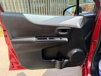 USED 2014 14 TOYOTA YARIS 1.5 VVT-h Trend Hatchback 5dr Petrol Hybrid CVT Euro 5 (101 ps) 