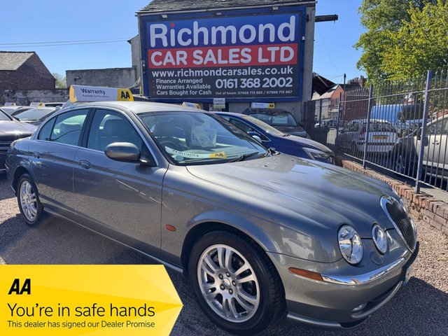 View our Jaguar S-Type 2.5 V6 SE Plus Saloon 4dr Petrol Automatic (249 g/km, 201 bhp)