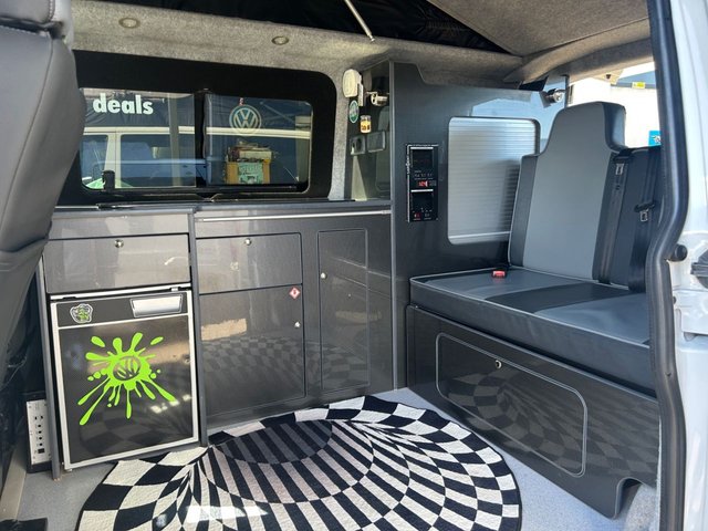 VOLKSWAGEN TRANSPORTER at Hyetts Garage