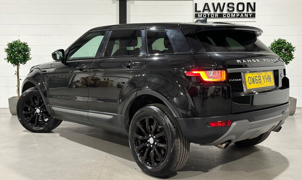 USED 2019 68 LAND ROVER RANGE ROVER EVOQUE 2.0 TD4 SE SUV 5dr Diesel Manual 4WD Euro 6 (s/s) (180 ps) 