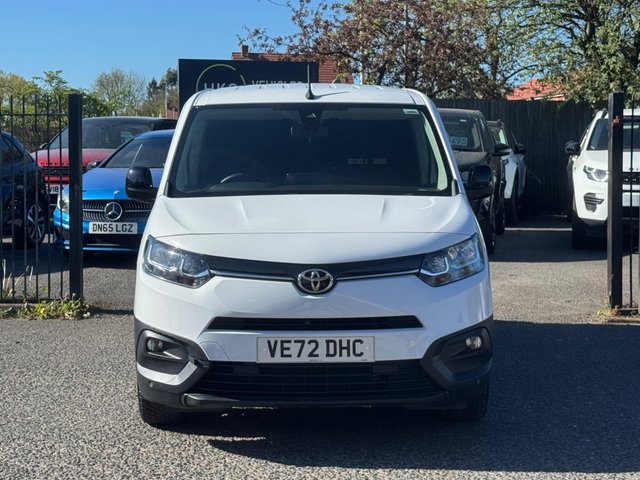 View our TOYOTA PROACE CITY