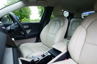 USED 2022 71 VOLVO XC40 2.0 B4 MHEV Inscription Pro SUV 5dr Petrol Hybrid DCT Auto AWD Euro 6 (s/s) (197 ps) PEBBLE GREY METALLIC PAINTWORK + BLOND LEATHER + CARPLAY + VIRTUAL DASH