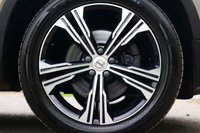 USED 2022 71 VOLVO XC40 2.0 B4 MHEV Inscription Pro SUV 5dr Petrol Hybrid DCT Auto AWD Euro 6 (s/s) (197 ps) PEBBLE GREY METALLIC PAINTWORK + BLOND LEATHER + CARPLAY + VIRTUAL DASH