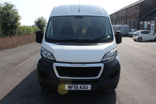 View our PEUGEOT BOXER