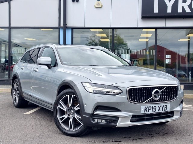 View our VOLVO V90 Cross Country