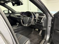 USED 2019 69 LEXUS UX 2.0 250h F Sport SUV 5dr Petrol Hybrid E-CVT Euro 6 (s/s) (184 ps) HTD WHEEL-SEATS, ALLOYS, CAMERA