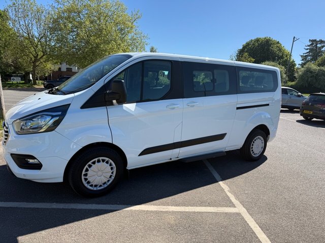 View our FORD TOURNEO CUSTOM