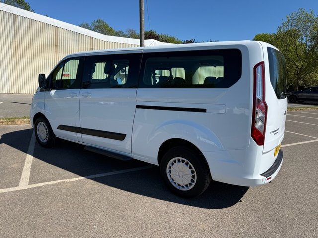 View our FORD TOURNEO CUSTOM
