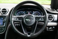 USED 2018 18 BENTLEY BENTAYGA 7 SEATER 6.0 W12 SUV 5dr Petrol Auto 4WD Euro 6 (s/s) (608 ps) MAGNETIC METALLIC PAINTWORK + 7 SEATS + MASSAGE + SUNROOF + HUD