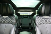 USED 2018 18 BENTLEY BENTAYGA 7 SEATER 6.0 W12 SUV 5dr Petrol Auto 4WD Euro 6 (s/s) (608 ps) MAGNETIC METALLIC PAINTWORK + 7 SEATS + MASSAGE + SUNROOF + HUD