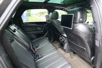 USED 2018 18 BENTLEY BENTAYGA 7 SEATER 6.0 W12 SUV 5dr Petrol Auto 4WD Euro 6 (s/s) (608 ps) MAGNETIC METALLIC PAINTWORK + 7 SEATS + MASSAGE + SUNROOF + HUD