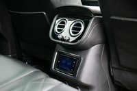 USED 2018 18 BENTLEY BENTAYGA 7 SEATER 6.0 W12 SUV 5dr Petrol Auto 4WD Euro 6 (s/s) (608 ps) MAGNETIC METALLIC PAINTWORK + 7 SEATS + MASSAGE + SUNROOF + HUD
