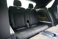 USED 2018 18 BENTLEY BENTAYGA 7 SEATER 6.0 W12 SUV 5dr Petrol Auto 4WD Euro 6 (s/s) (608 ps) MAGNETIC METALLIC PAINTWORK + 7 SEATS + MASSAGE + SUNROOF + HUD