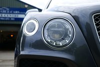 USED 2018 18 BENTLEY BENTAYGA 7 SEATER 6.0 W12 SUV 5dr Petrol Auto 4WD Euro 6 (s/s) (608 ps) MAGNETIC METALLIC PAINTWORK + 7 SEATS + MASSAGE + SUNROOF + HUD