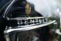 USED 2018 18 BENTLEY BENTAYGA 7 SEATER 6.0 W12 SUV 5dr Petrol Auto 4WD Euro 6 (s/s) (608 ps) MAGNETIC METALLIC PAINTWORK + 7 SEATS + MASSAGE + SUNROOF + HUD