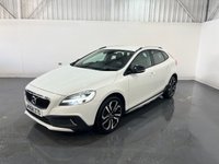 USED 2018 68 VOLVO V40 CROSS COUNTRY 1.5 T3 GPF Pro Hatchback 5dr Petrol Auto Euro 6 (s/s) (152 ps) reverse camera, cruise, NAV, DAB