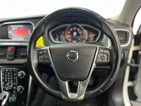 USED 2018 68 VOLVO V40 CROSS COUNTRY 1.5 T3 GPF Pro Hatchback 5dr Petrol Auto Euro 6 (s/s) (152 ps) reverse camera, cruise, NAV, DAB