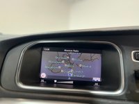 USED 2018 68 VOLVO V40 CROSS COUNTRY 1.5 T3 GPF Pro Hatchback 5dr Petrol Auto Euro 6 (s/s) (152 ps) reverse camera, cruise, NAV, DAB