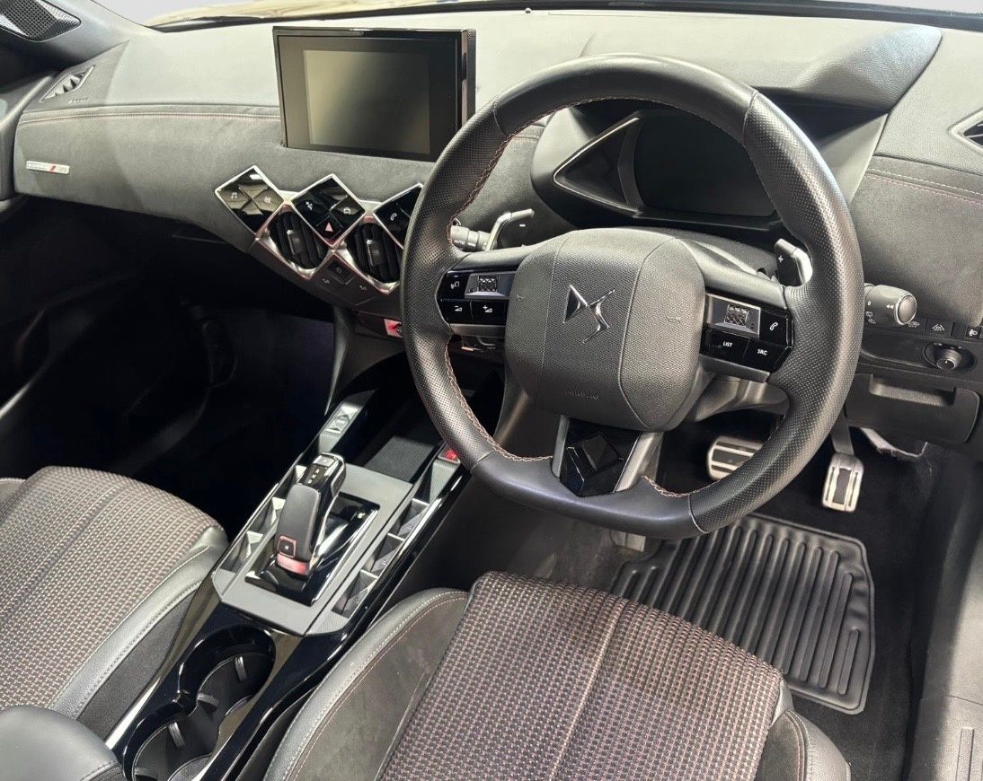 USED 2022 22 DS AUTOMOBILES DS 3 CROSSBACK 1.2 PureTech Performance Line Crossback 5dr Petrol EAT8 Euro 6 (s/s) (130 ps) 
