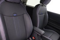 USED 2025 25 MINI HATCH COOPER 1.5C Classic 3dr Steptronic (SAT NAV, PRIVACY) 