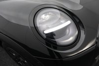 USED 2025 25 MINI HATCH COOPER 1.5C Classic 3dr Steptronic (SAT NAV, PRIVACY) 