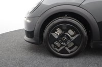 USED 2025 25 MINI HATCH COOPER 1.5C Classic 3dr Steptronic (SAT NAV, PRIVACY) 