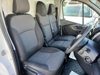 USED 2021 71 RENAULT TRAFIC 2.0 dCi ENERGY 30 Business+ LWB Standard Roof Euro 6 (s/s) 5dr SERVICED @ 22 41 54 78 91 k