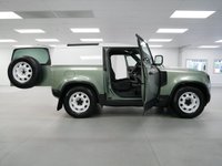 USED 2023 73 LAND ROVER DEFENDER 90 3.0 250 BHP HARD TOP AUTOMATIC ( 3 SEAT + AIR SUSPENSION ! ) AIR SUSPENSION | 3RD SEAT | TOW PACK !